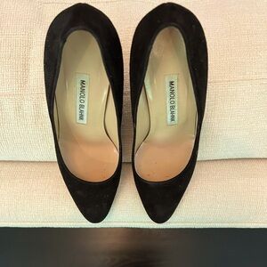 Gucci black suede heels